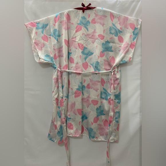 Vintage Pink, white & blue floral print robe - Picture 2 of 4